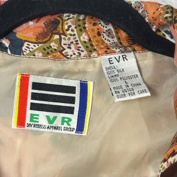 Vintage 80’s EVR Vibrant Floral Paisley Bomber Jacket- 100% Silk. - Picture 4 of 12